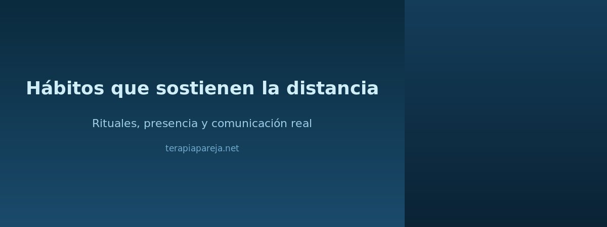 Pareja manteniendo la conexión emocional a distancia mediante videollamada